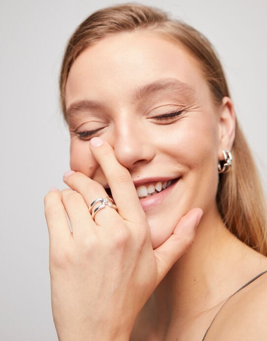 Anillo doble ba&ntilde;ado en plata de ley con topacio blanco, Plateado, large